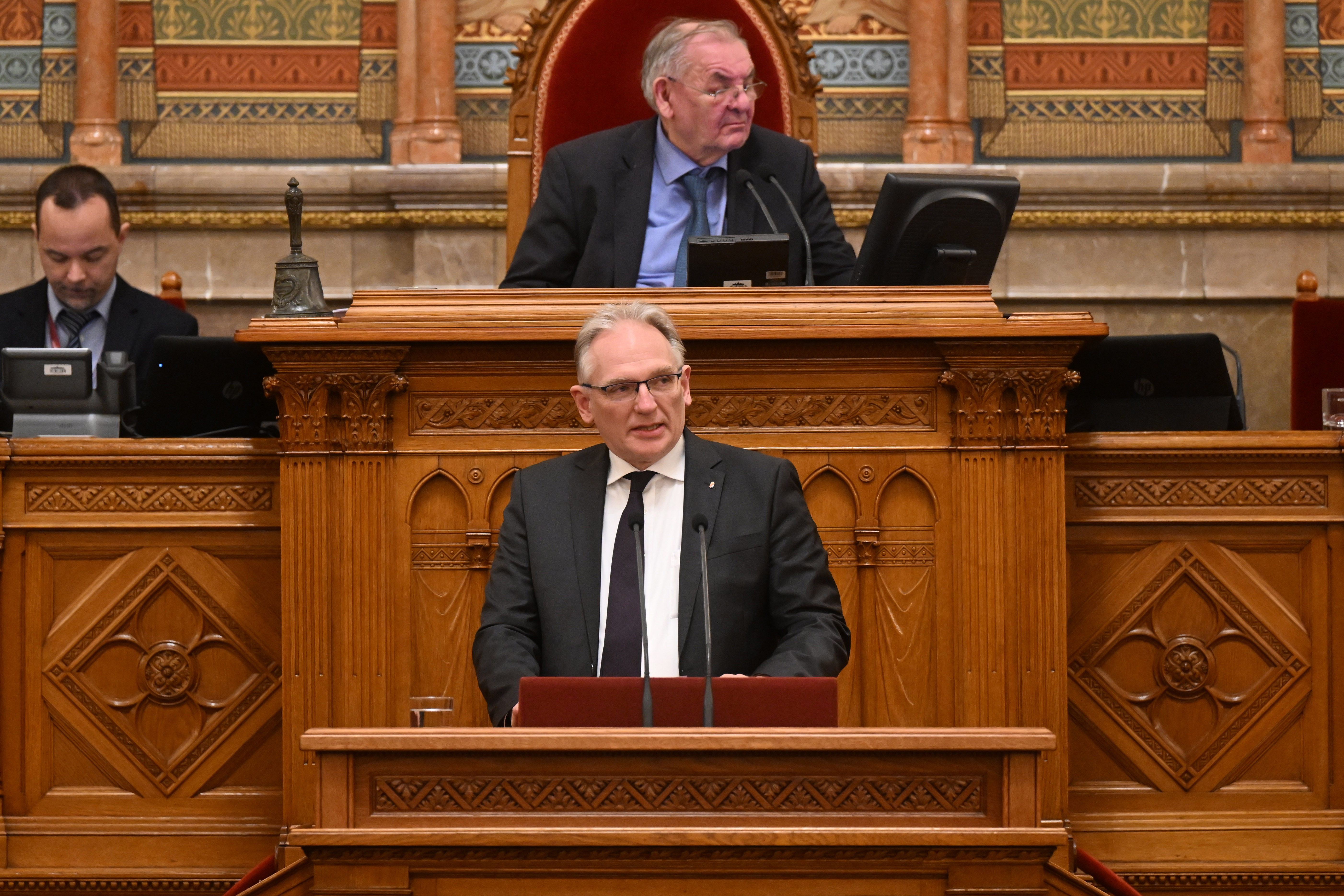 Meghallgatta az Országgyűlés az alapvető jogok biztosának beszámolóját